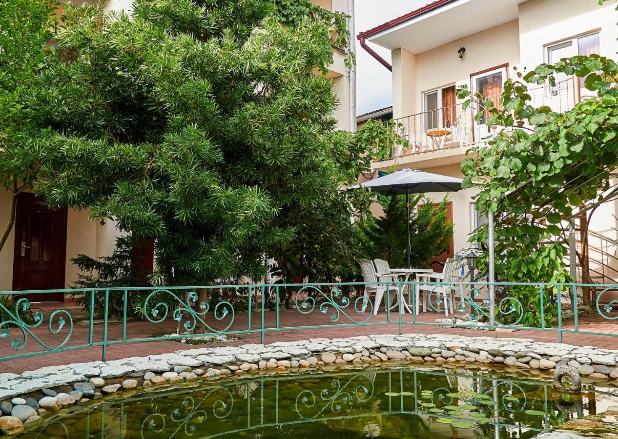Отель Marco Club Гагра Экстерьер фото